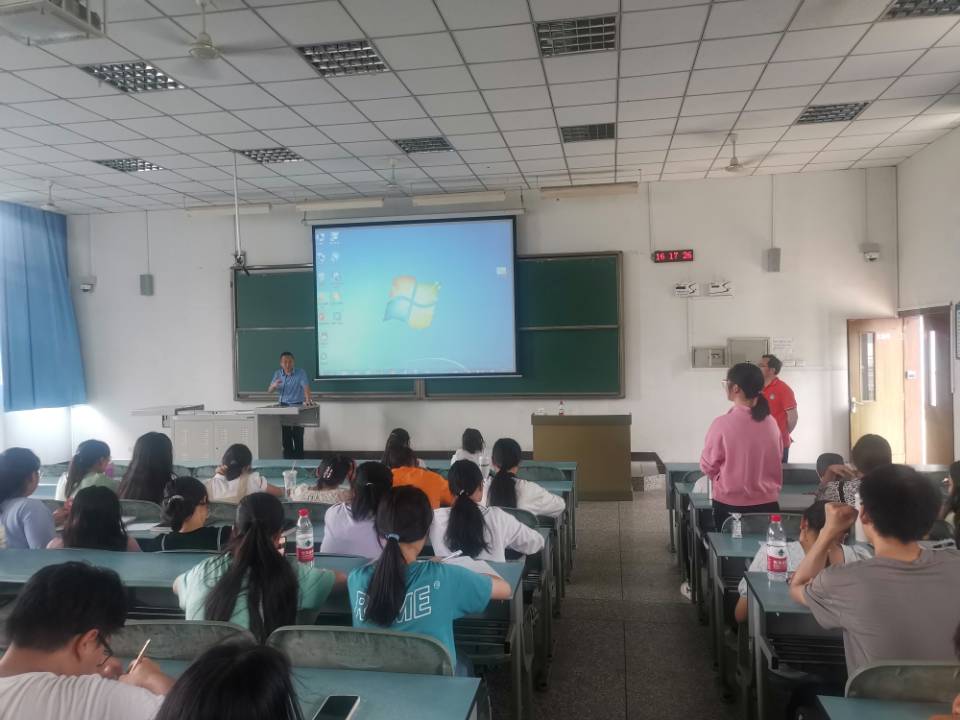 2022-06-08 黄基云讲座3.jpg